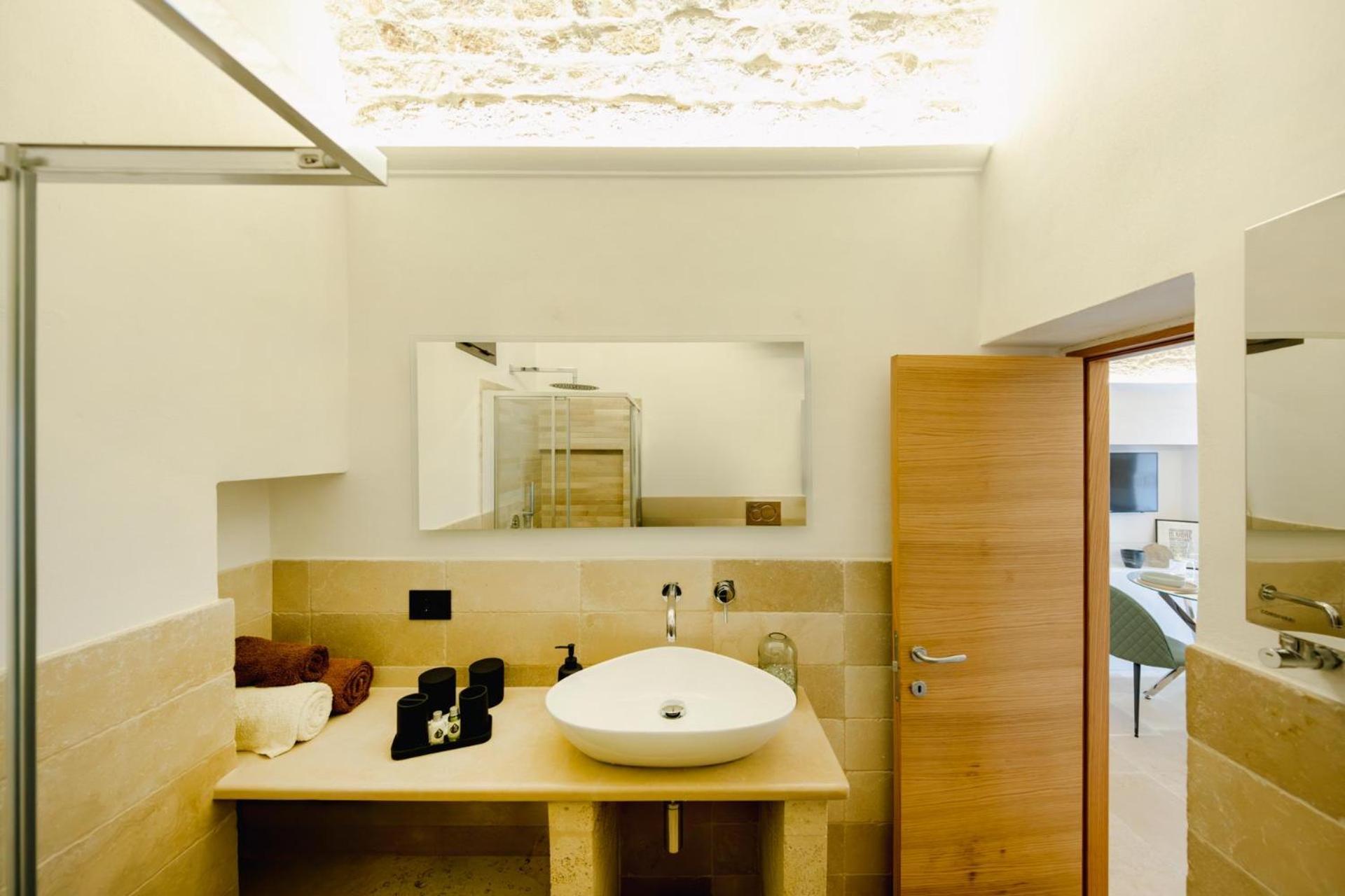 La Maison - Private Wellness ออสตูนี ภายนอก รูปภาพ