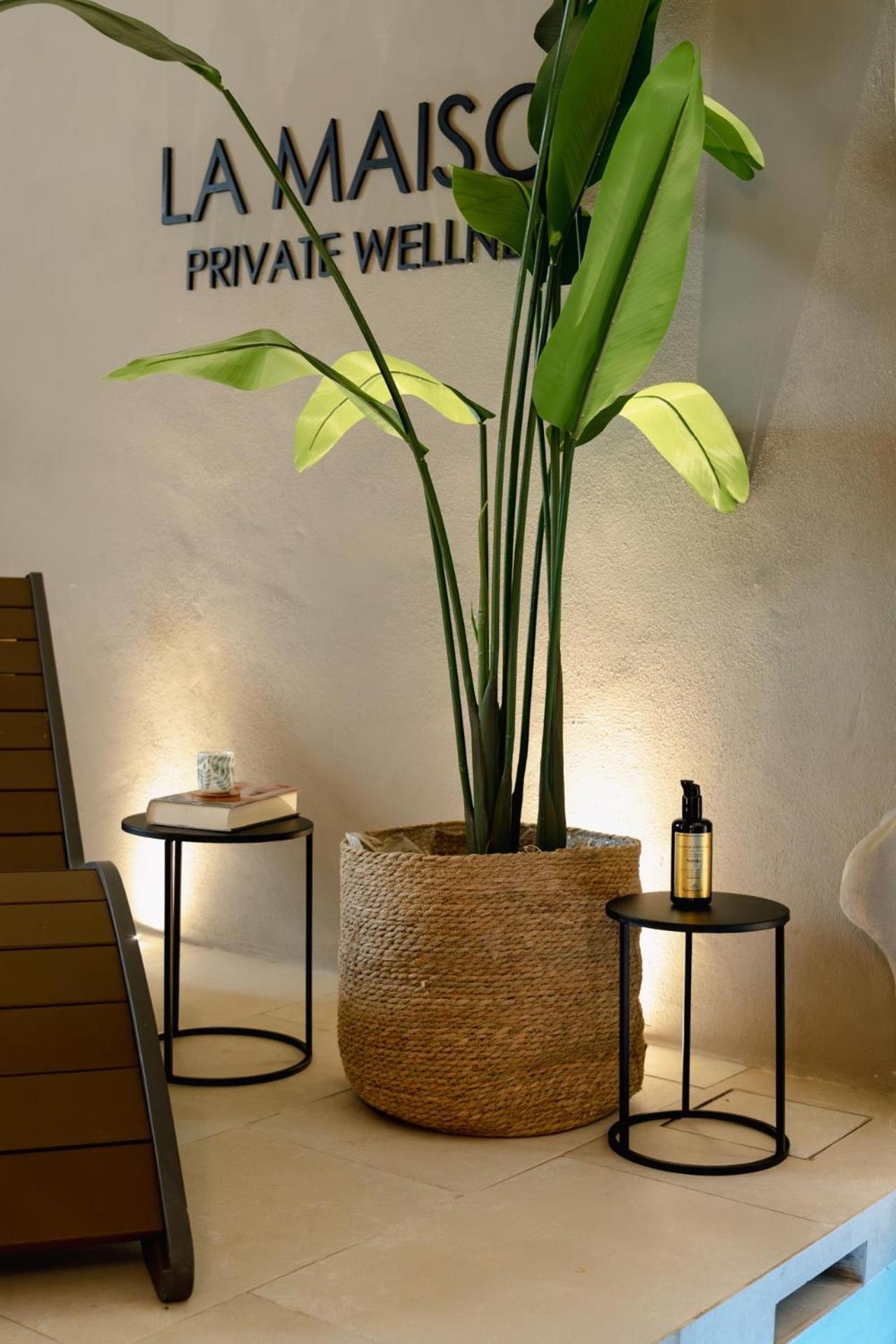La Maison - Private Wellness ออสตูนี ภายนอก รูปภาพ