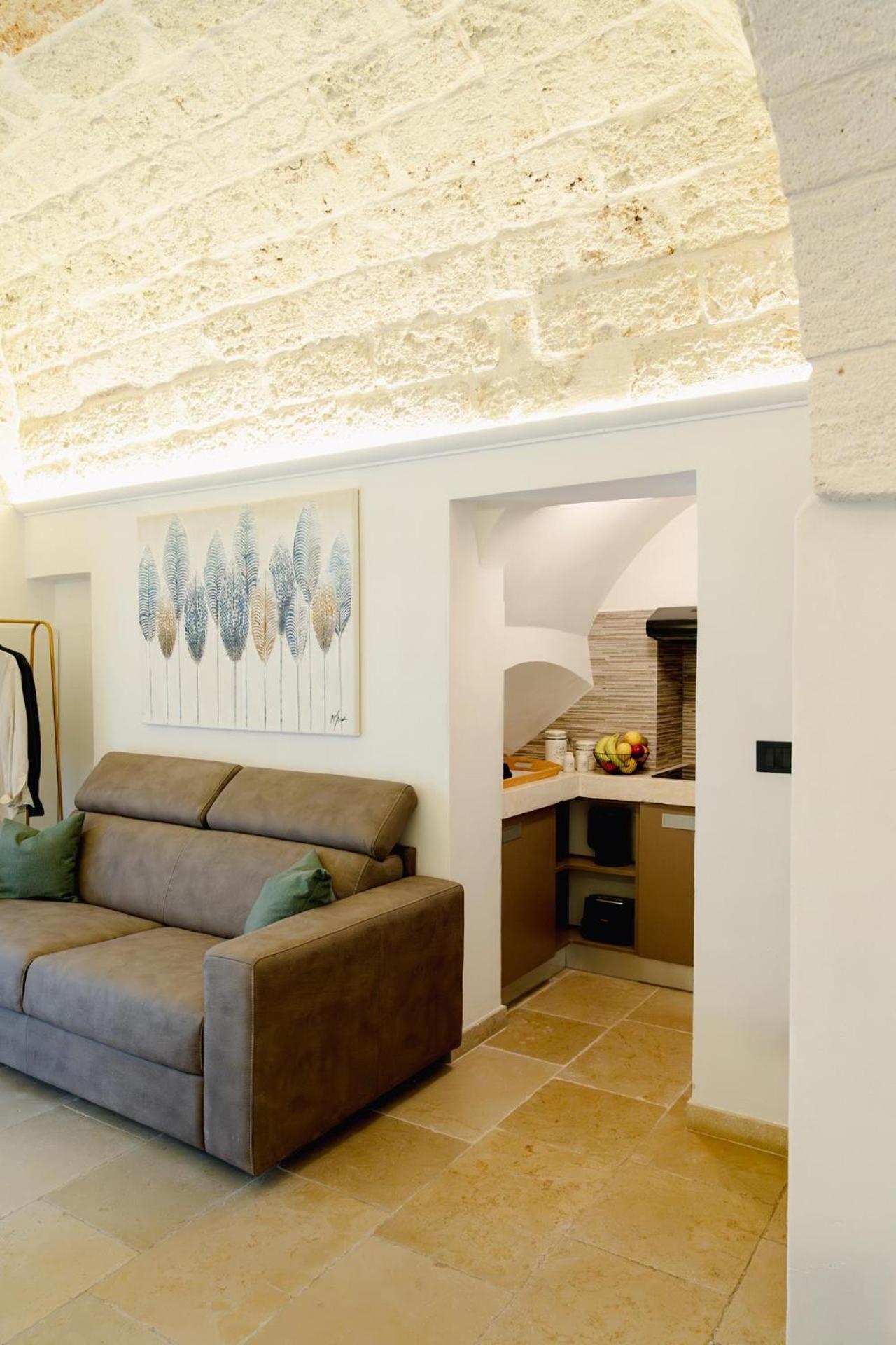 La Maison - Private Wellness ออสตูนี ภายนอก รูปภาพ